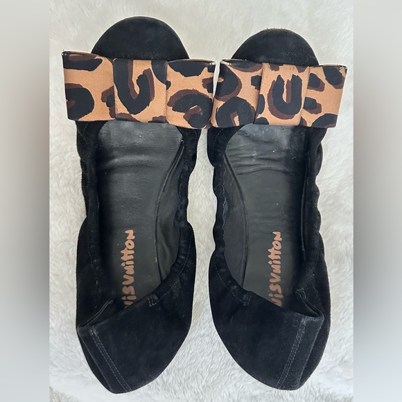 Lv black & animal print bow flats worn - Picture 1 of 4